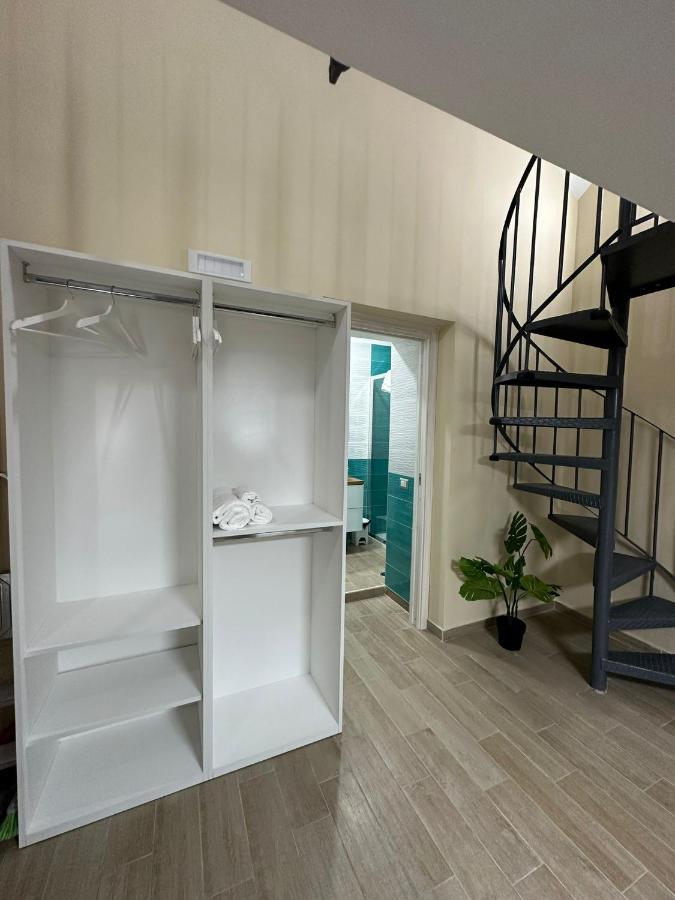 Bed and Breakfast Napoli Centro - La Casa Di Sasa Екстер'єр фото