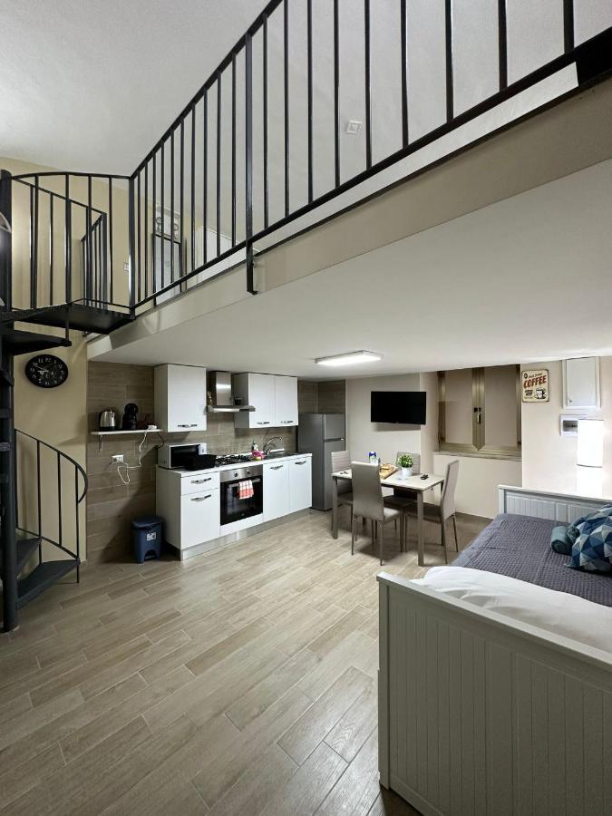 Bed and Breakfast Napoli Centro - La Casa Di Sasa Екстер'єр фото